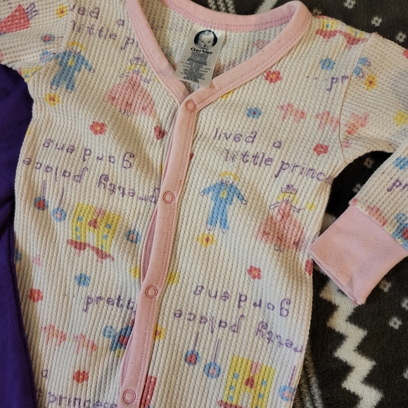 "Daddy Wrapped Around Finger" (Garanimals) Gerber Fairy Tale 1pc Open Feet - Picture 2 of 5